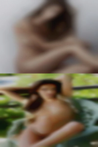 AR hook up fucking swinger pussy.