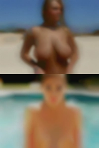 Discrete naked and Friendly.